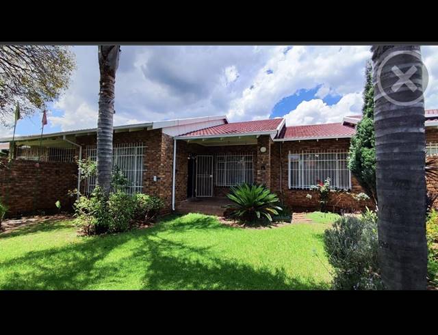 3 BEDROOM SECTIONAL TITLE FOR SALE IN EDLEEN